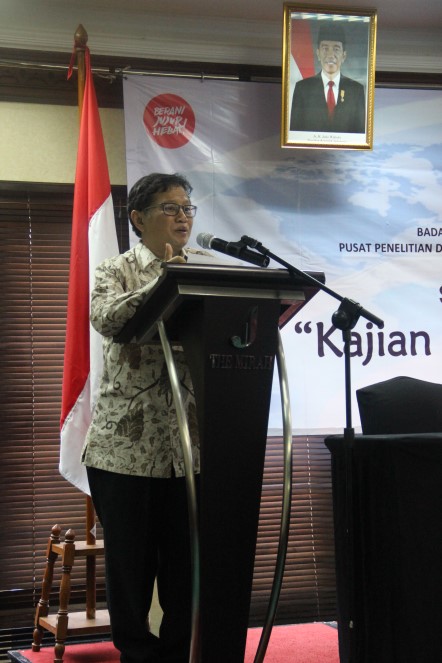 Gambar: Kepala Badan Litbang SDM, Basuki Yusuf Iskandar, membuka acara Seminar Pendahuluan 