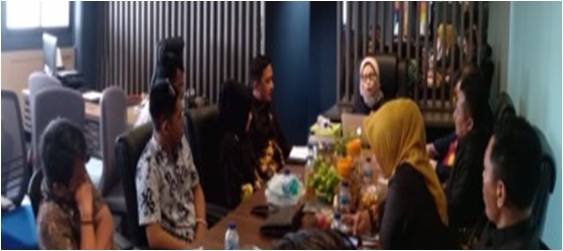 Sekretaris Badan Litbang SDM, Haryati, menerima kunjungan kerja Komisi I DPRD Kabupaten Kotabaru, Kalsel