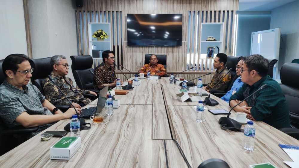 Gambar: Foto Kegiatan Kunjungan Pemerintah Daerah Provinsi Riau Dalam Rangka Pembahasan Program DLA (Digital Leadership Academy) dan DTS (Digital Talent Scholarship)