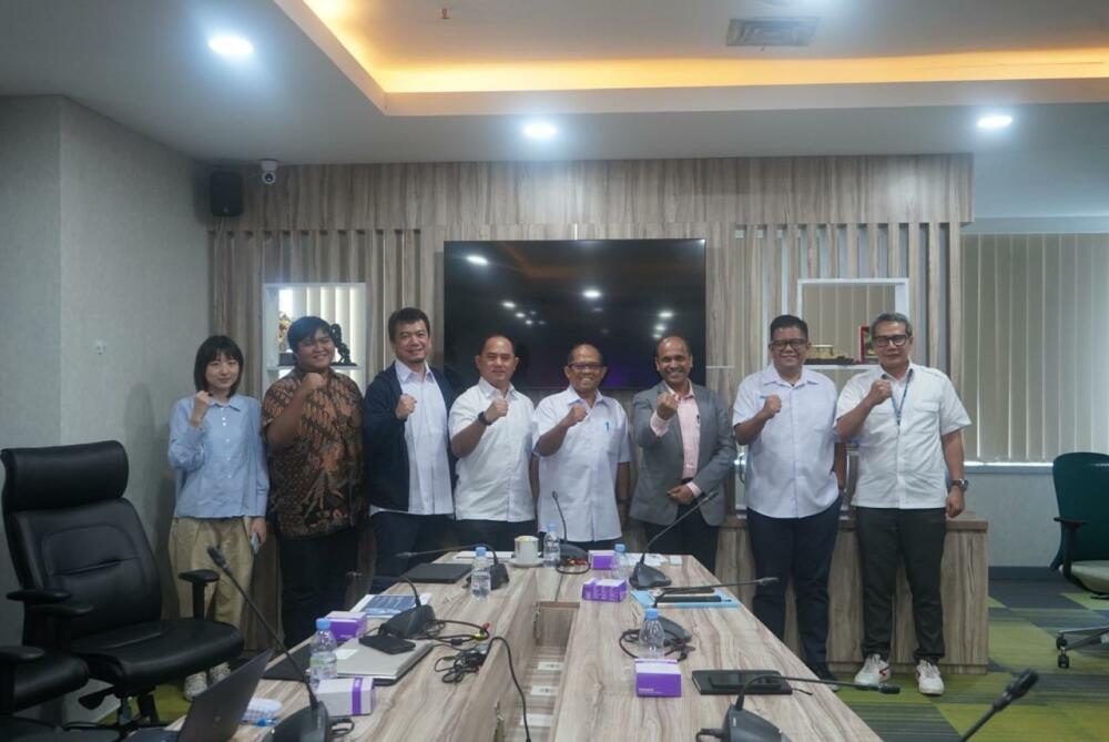 Gambar: Foto Kepala Badan Pada Kunjungan ITU (International Telecommunication Union) Area Representative for Southeast Asia untuk Pelaksanaan DTC Meeting di Bali 
