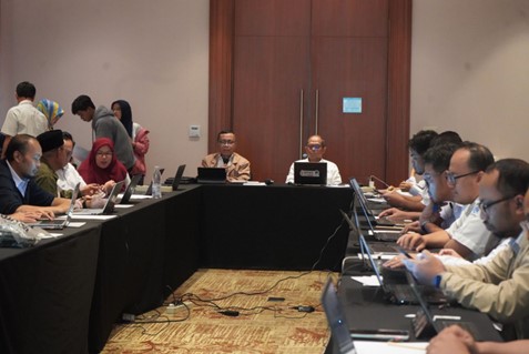 Gambar: Foto Kepala Badan Pada Rapat Koordinasi Program TSA (Talent Scouting Academy) Bersama STMM (Sekolah Tinggi Multi Media) Yogyakarta 