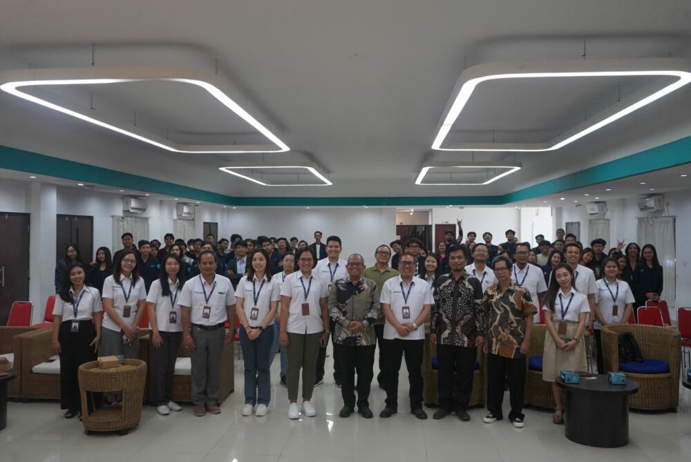 Gambar: Foto Kuliah Umum Bertema Pemanfatan Artificial Intelligence di Universitas Primakara Bali