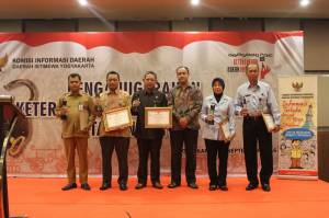 Penganugerahan Keterbukaan Informasi Badan Publik DIY Tahun 2016, Hasil Kerjasama BPPKI Yogyakarta dan Komisi Informasi DIY