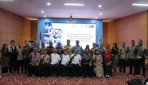Foto Bersama Kepala Badan Litbang SDM Kominfo dan para peserta DLA Smart Digital Leader Gorontalo Beradat serta para mentor