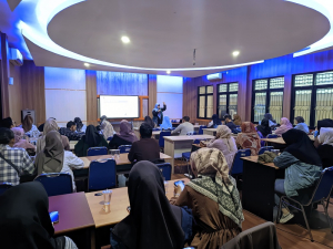 Pelatihan “Digitalisasi UMKM Berbasis Syariah” bagi Pelaku Usaha UMKM 