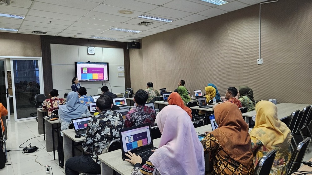 Situasi pelatihan GTA Kota Bekasi 4 – 8 Maret 2024 kelas Fasilitator Pembelajaran Digital (FPD). Sumber: dokumentasi BPSDMP Kominfo Jakarta (M. Rizki/P.A)